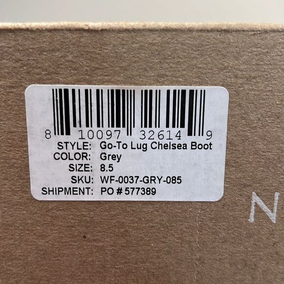 Nisolo Go-To Lug Chelsea Boot 2.0 - Picture 10 of 11